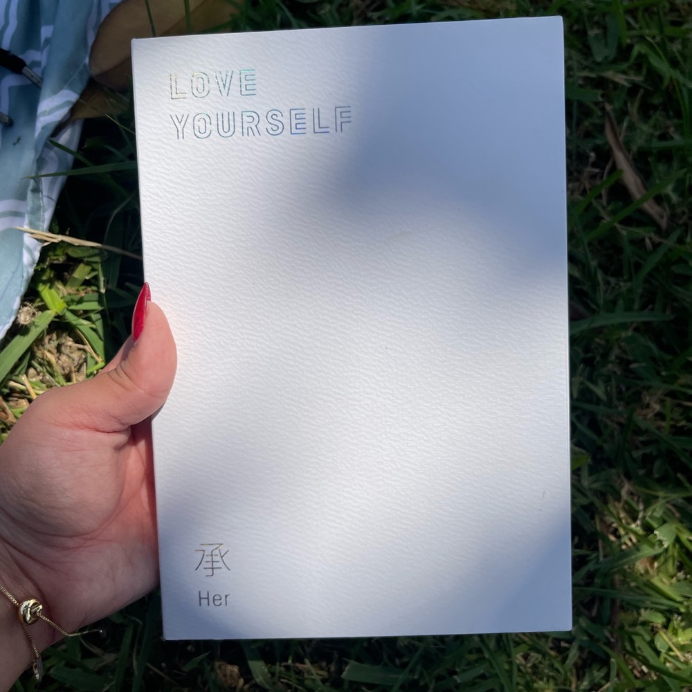 BTS Album Love Yourself: Her